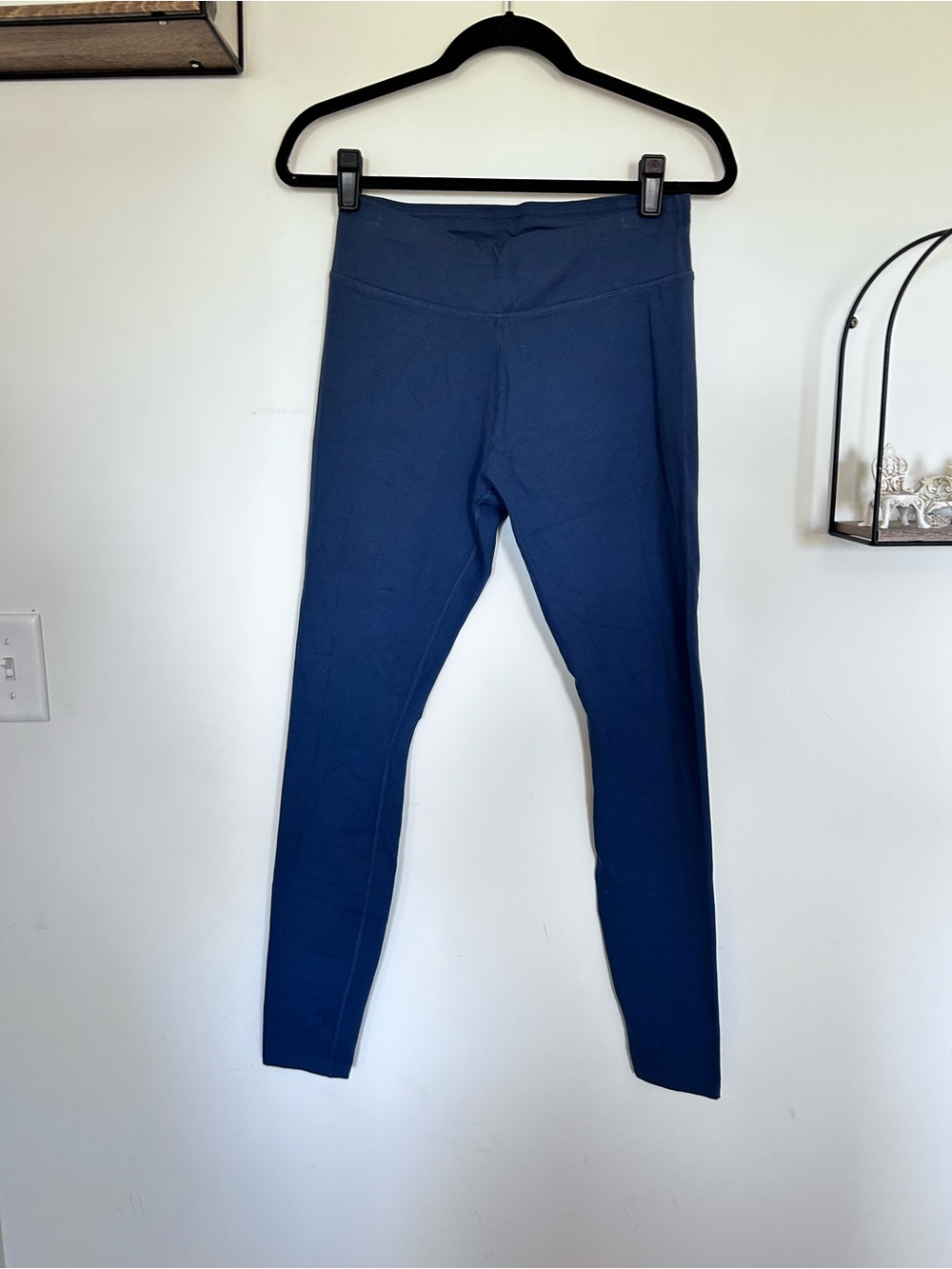 Pact Organic Cotton Leggings Size Medium